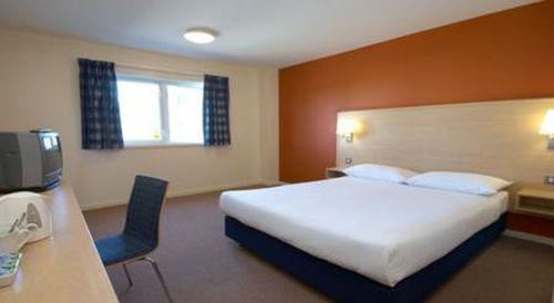 Holiday Inn Express Manchester Airport Ringway Ngoại thất bức ảnh